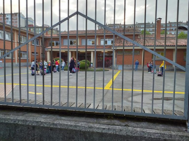 Asturias registra 39 aulas y 752 estudiantes confinados en la última semana
