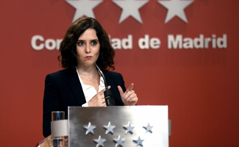 Ayuso no cerrará Madrid durante las Navidades, ni los comercios ni la hostelería