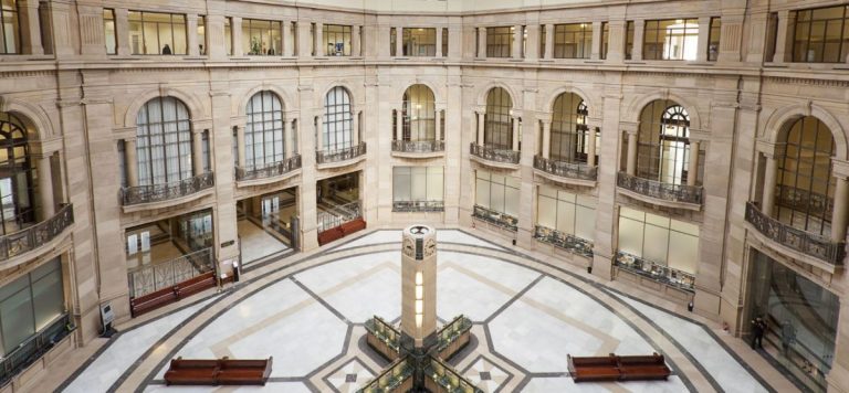 Banco de España urge a medir los riesgos ambientales