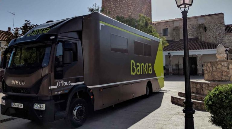 Bankia dió servicio a 250.000 personas en riesgo de exclusión financiera