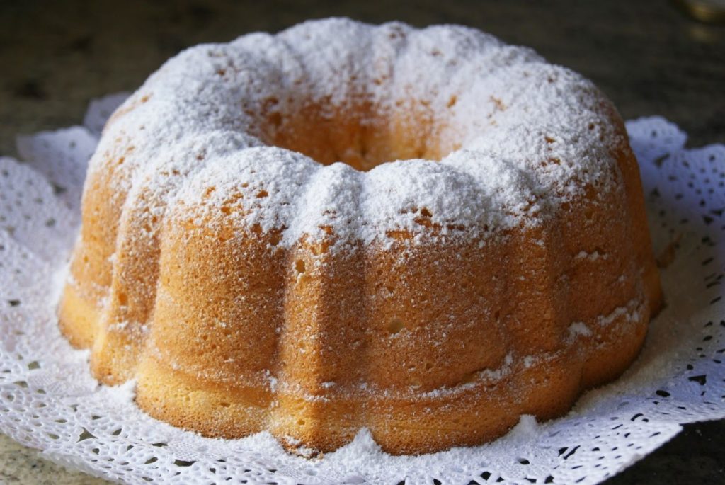 Cómo hacer un bizcocho de limón con pocos ingredientes 2 Diferentes opciones para decorar el bizcocho