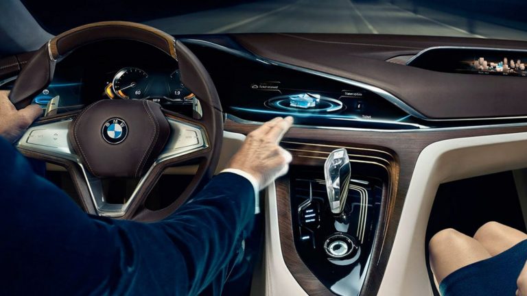 BMW y Amazon se alían para desarrollar tecnologías