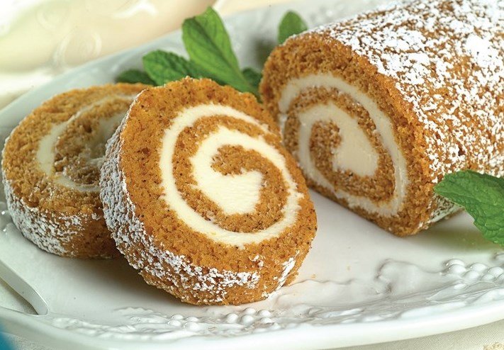 Horneado del bizcocho genovés para el brazo de gitano