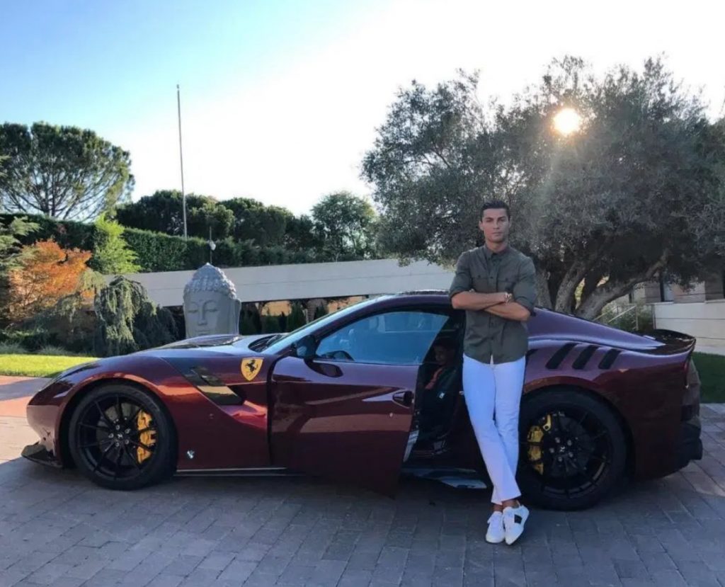 La increíble colección de coches de lujo de Cristiano Ronaldo 58 c8