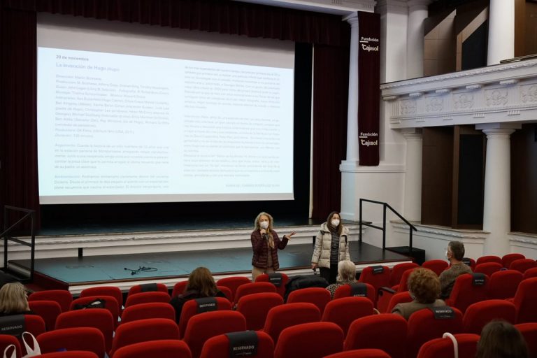 Fundación Cajasol y la Fundación 'la Caixa' ponen en marcha 'Bibliobuses'
