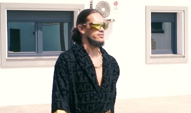 Canelita presenta 'Te miro', su nuevo single 2 Canelita te miro