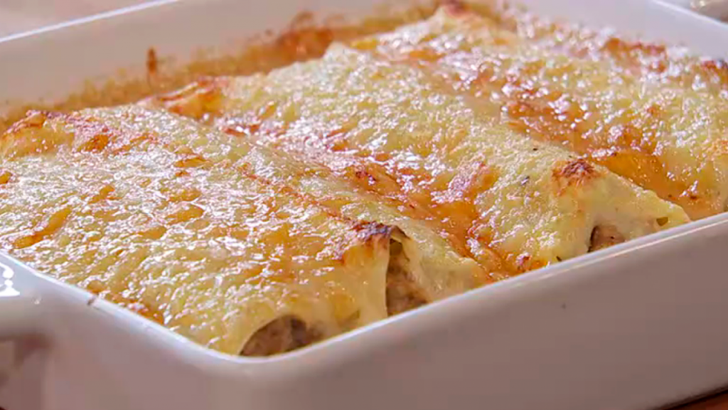 Puedes prepararte unos deliciosos canelones con las sobras de Nochebuena y Navidad.