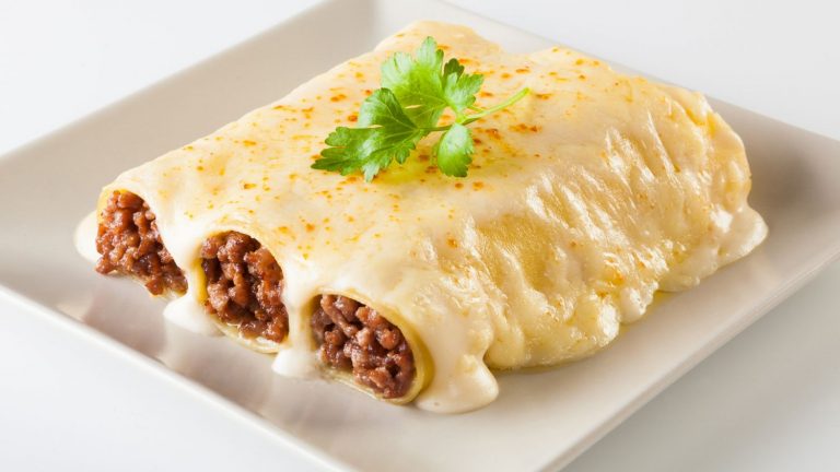 Cómo hacer la bechamel para los canelones para que quede suave