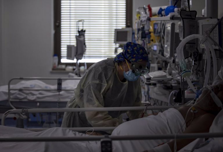 Cantabria suma cuatro fallecidos y 84 casos nuevos