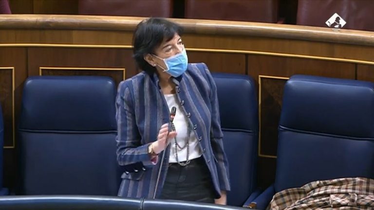 Celaá defiende su presupuesto para 2021 entre las críticas de la oposición a su reforma educativa
