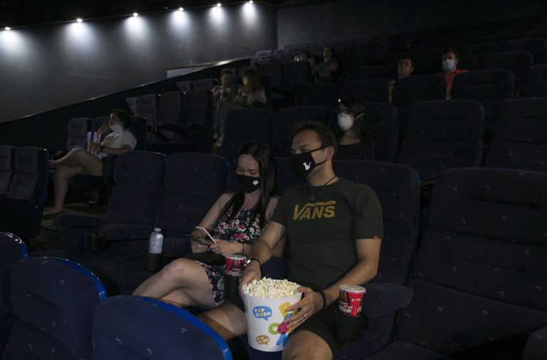 Los cines reabrirán sus salas en Cataluña este miércoles