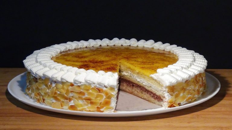 Irresistible: cómo hacer la tarta de yema tostada y crema pastelera de Arguiñano