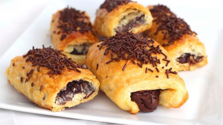 Cómo hacer unas napolitanas rellenas de chocolate en casa mucho más saludables