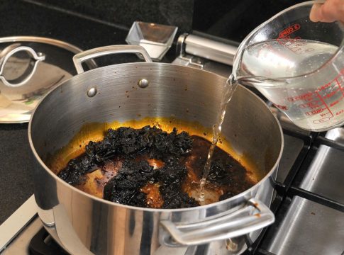 como limpiar ua olla llena de grasa como limpiar una olla llena de grasa