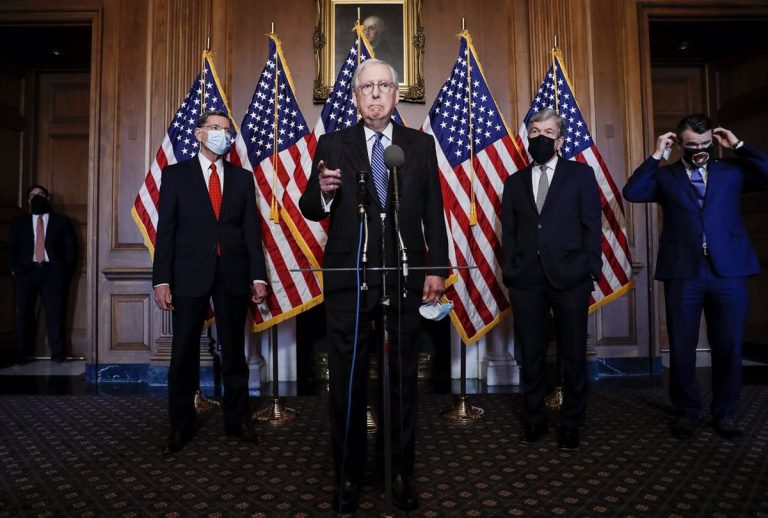 EEUU acuerda un paquete de ayuda contra el Covid-19 de 900.000 millones de dólares