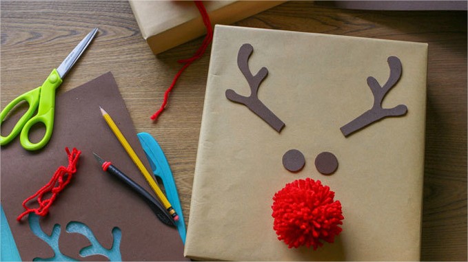 Con este reno navideño triunfarás, seguro.