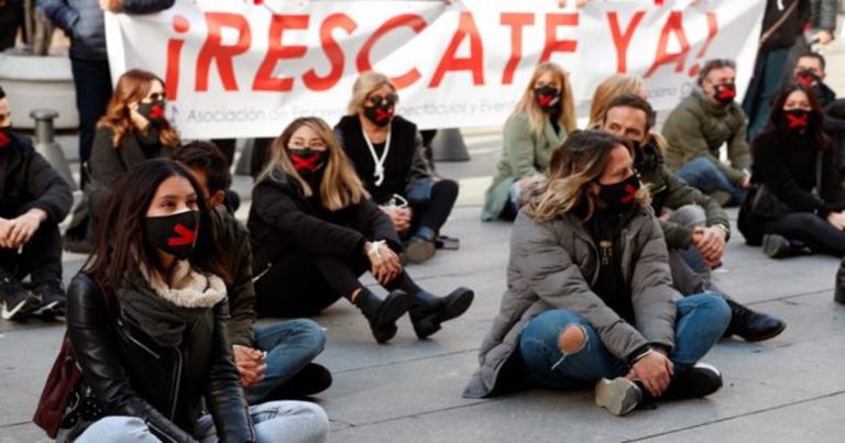 Espectáculos valencianos claman un rescate