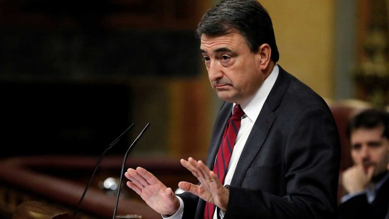 Esteban cree que, tras aprobarse los PGE, el Gobierno tendrá que 