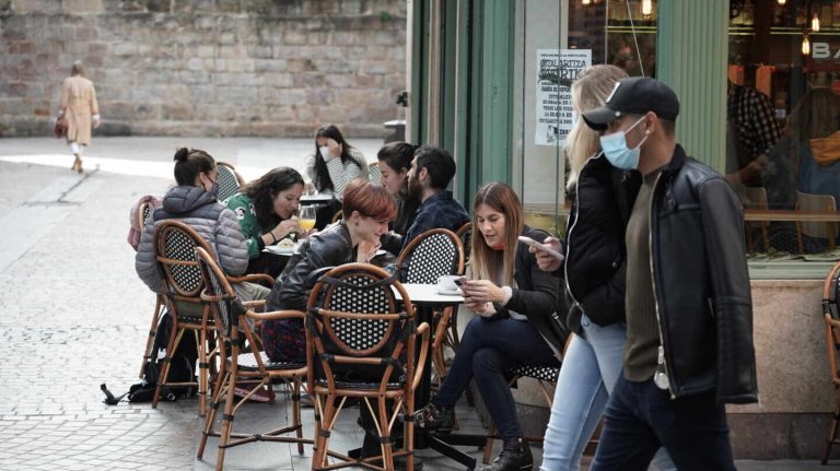 Si tienes mala cobertura, este truco en tu móvil te dejará llamar sin problemas 