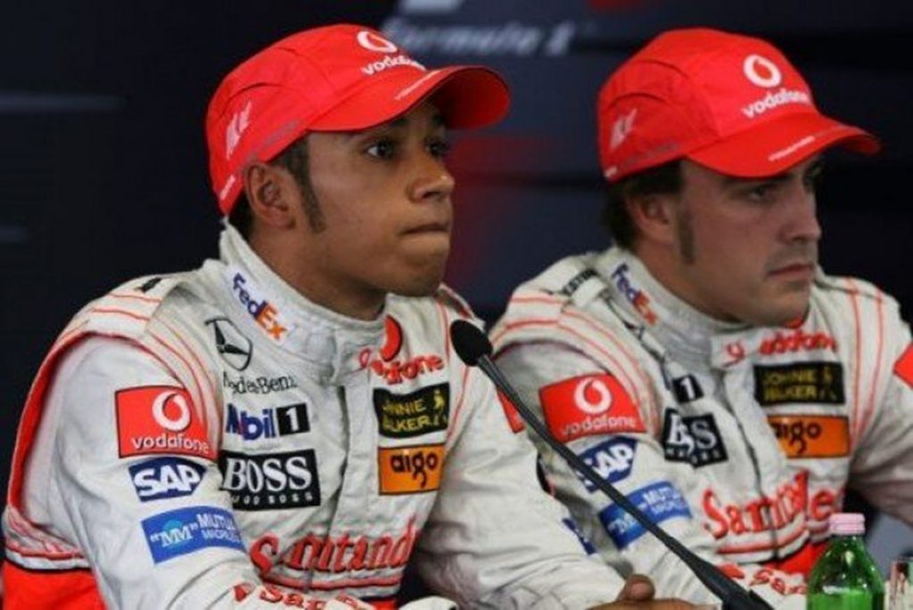 Las 'rajadas' históricas de Fernando Alonso en la Fórmula 1 74 Fernando Alonso McLaren 2007