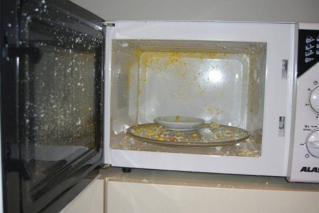 Los peligros de calentar un huevo en el microondas 1 Daños causados al calentar un huevo en el microondas