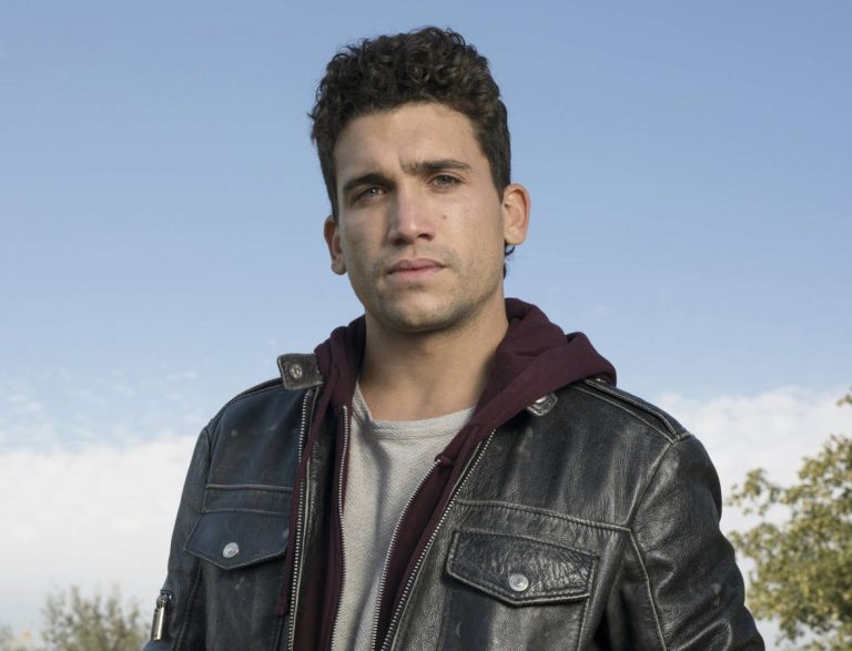 Jaime Lorente presenta 'Romance' de su serie 