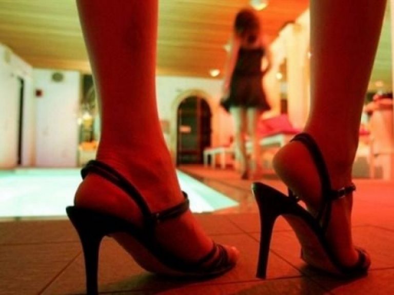 La cara más sórdida del MWC24: prostitución y precios hoteleros disparados