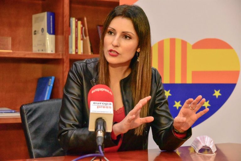 Lorena Roldán se marcha de Cs al PP criticando a Inés Arrimadas
