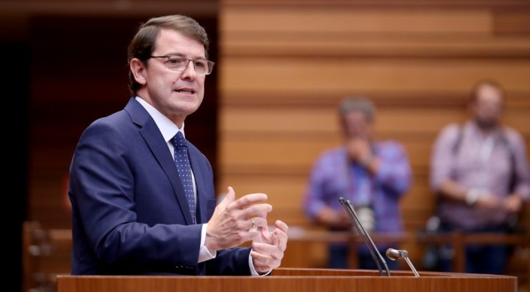 León y Salamanca podrán reabrir hostelería, gimnasios y  centros comerciales