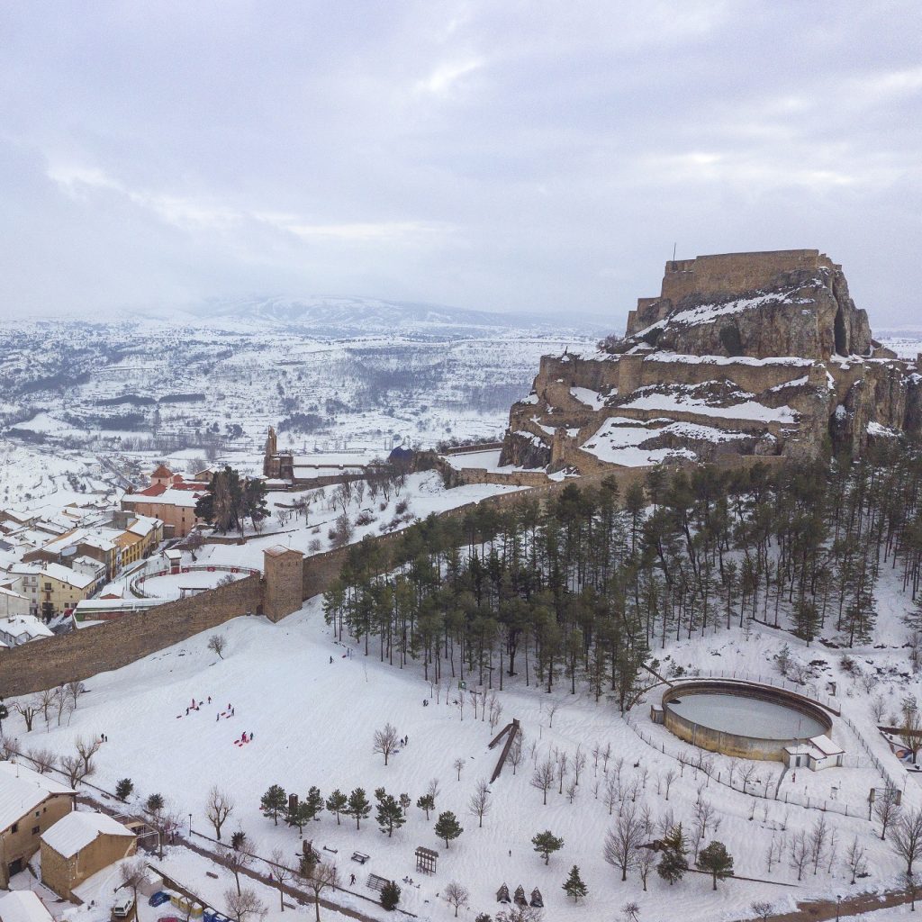 Los pueblos más bonitos de España para ver nevados 1 Esta es la espectacular imagen de Morella cuando nieva.