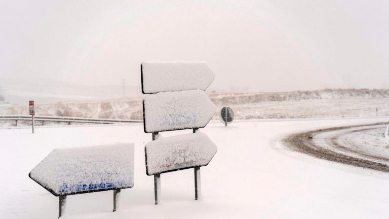 664 efectivos y 164 vehículos integran el dispositivo para afrontar las nevadas en la C. Valenciana