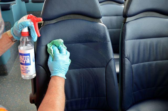 pasos para limpiar la tapicería 