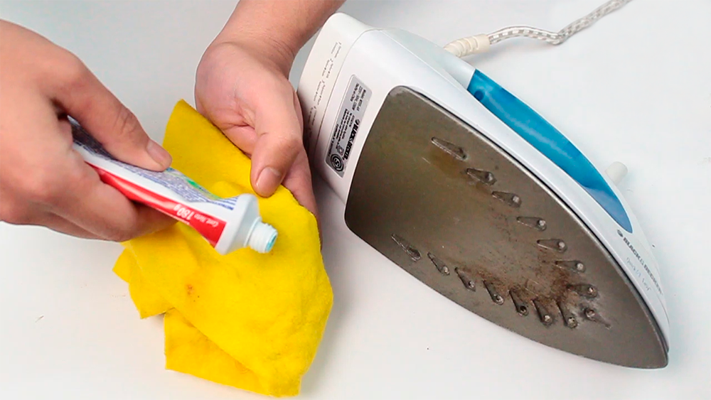pasta de diente para limpiar la plancha 