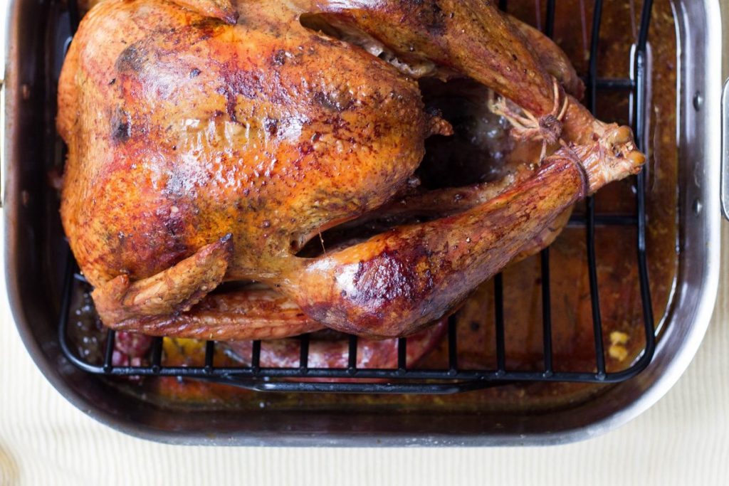 Cómo conseguir que el pavo al horno te salga jugoso 4 Grandes errores que puedes estar cometiendo en la preparación