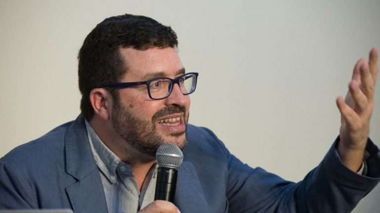 Trabajo espera que la tasa media de paro se situará por debajo del 16% a finales de año