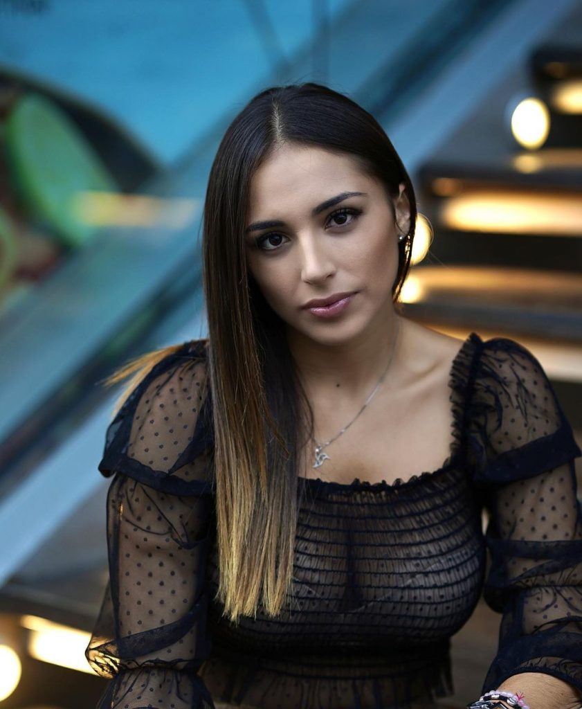 Sandra Pica: las fotos más  picantes que hacen honor a su apellido