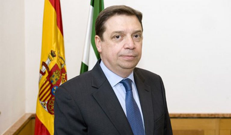 Planas cree que la negociación con otros países permitirá atender la demanda de la pesca artesanal