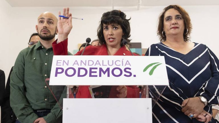 IU y Podemos se desvinculan de la cuenta de Adelante que divulgó el cartel de un trans con los ojos de la Macarena