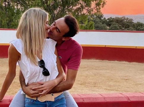 ponce soria Enrique Ponce cumple 49 años locamente enamorado de Ana Soria