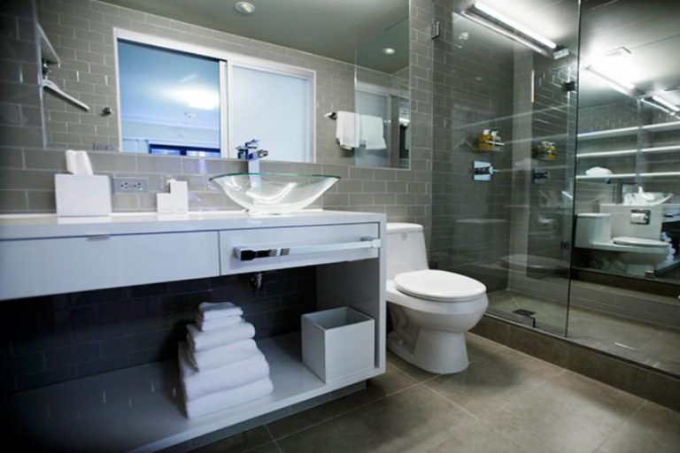 Cómo recuperar el brillo de tus azulejos y baldosas