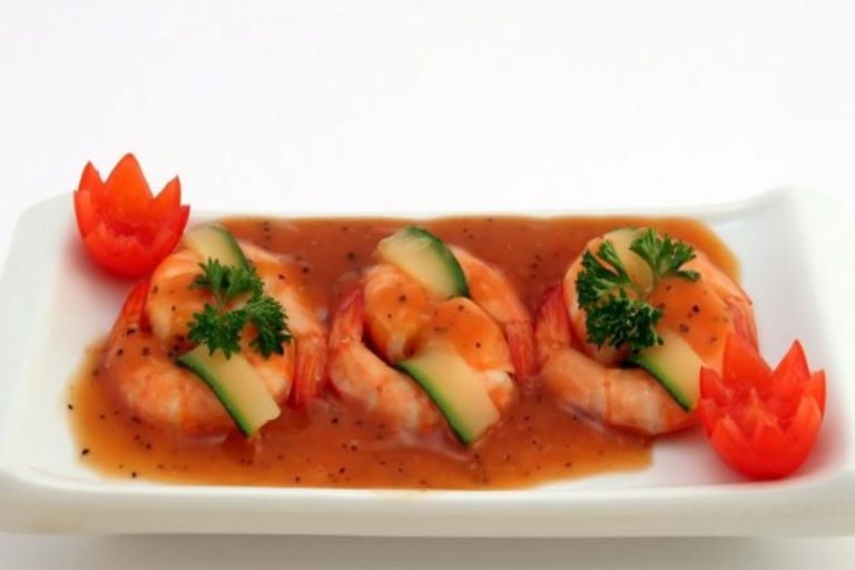 Cómo hacer unas gambas con salsa de ostras que triunfará en Navidad