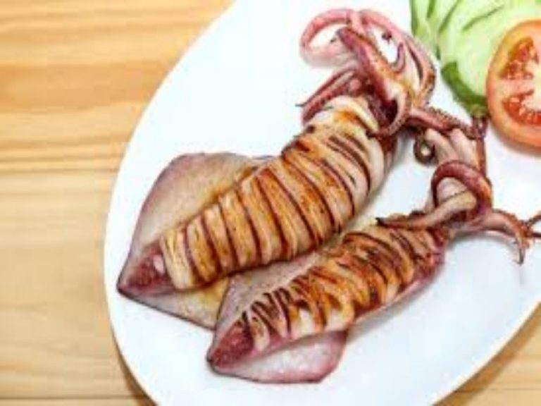 Calamar al horno: cómo sorprender a tu familia esta Navidad