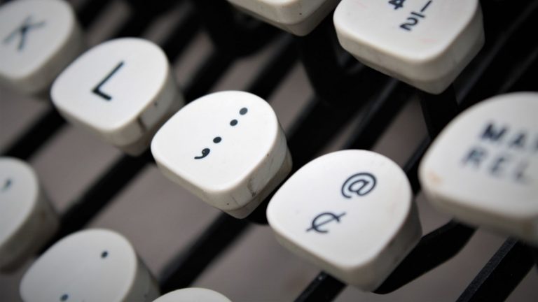 Cómo se usa el punto y coma