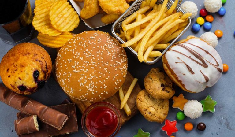 Grasas: estos son los síntomas que te dirán que comes demasiadas