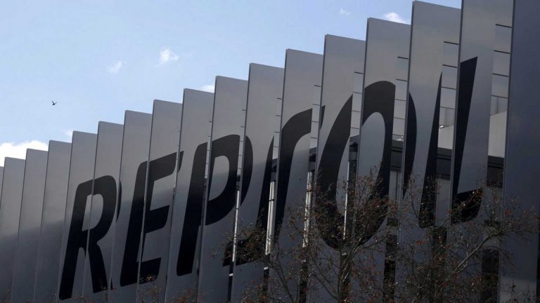 Repsol participa en un proyecto pionero de hidrógeno verde con eólica marina