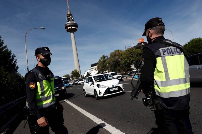 Comunidad lanza un sencillo salvoconducto para salir de Madrid