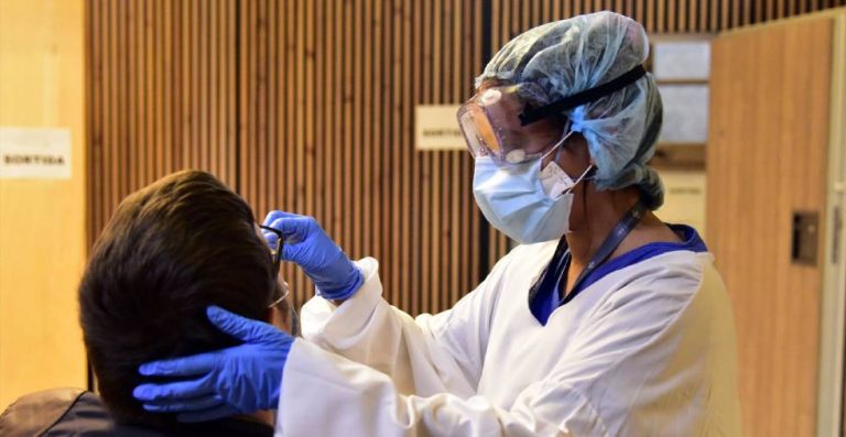 Sanidad registra 10.127 nuevos casos de Covid-19 y 254 muertes