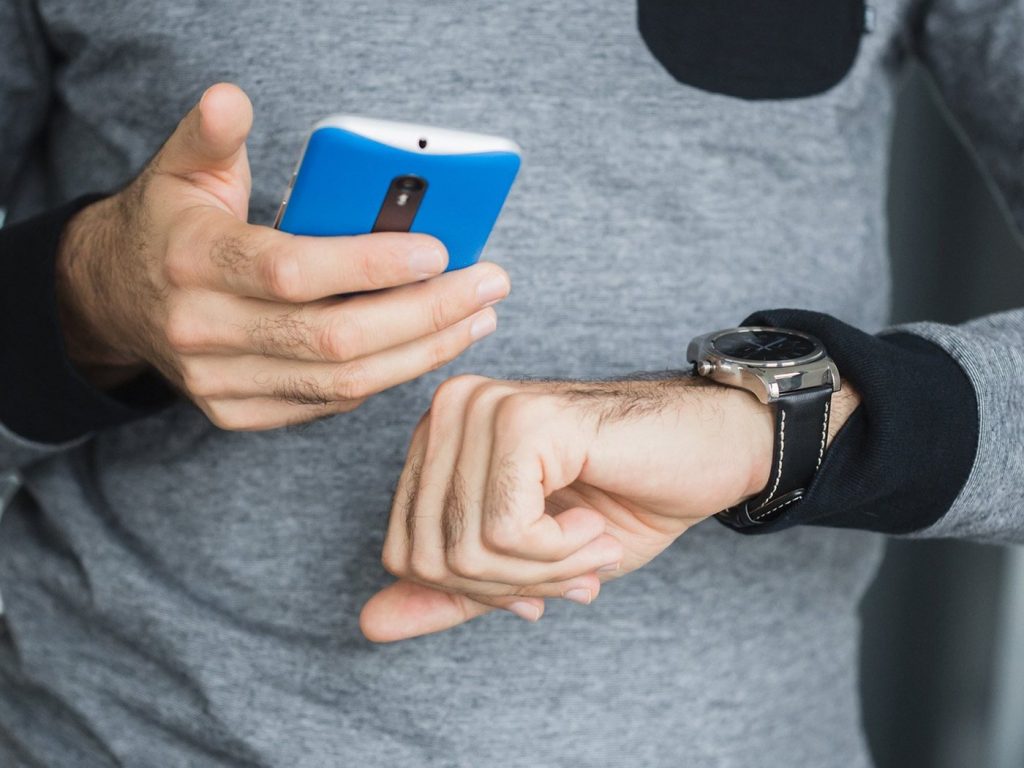 Cómo recibir llamadas de tu móvil a tu smartwatch 3 Conexión de los dispositivos por Bluetooth