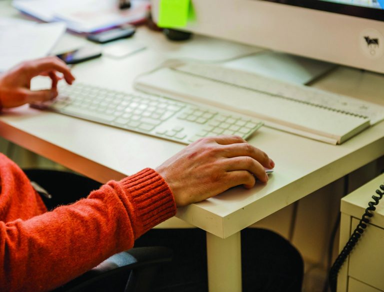 Gobierno y agentes sociales abordarán la subida del SMI para 2021