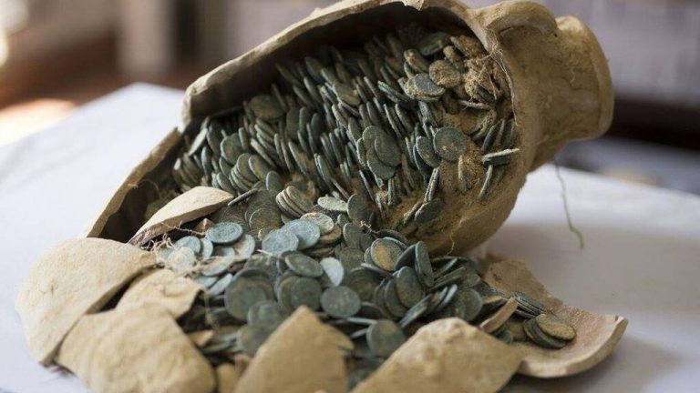 El TSJA acuerda acumular los recursos contra la tasación del valor del tesoro romano de Tomares